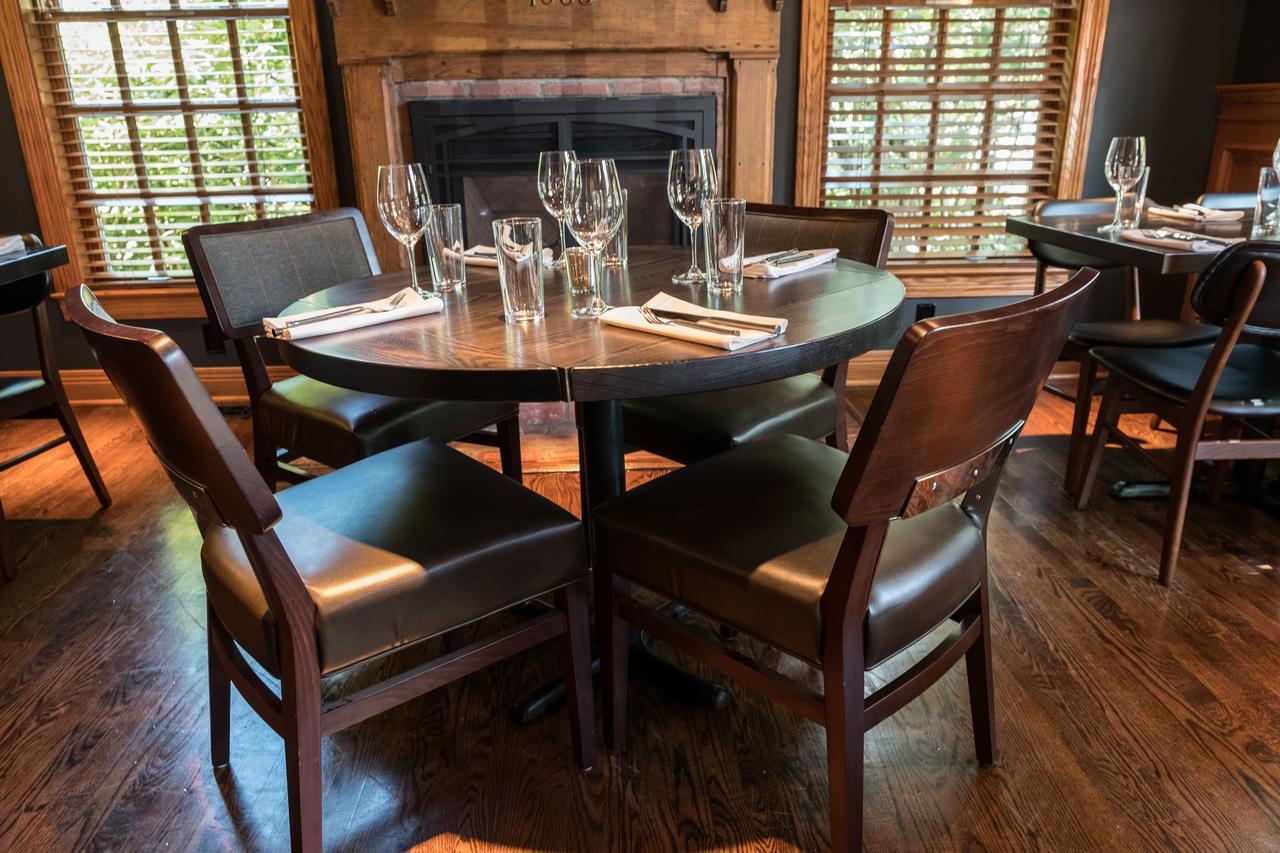 Zionsville Brick Street Inn מראה חיצוני תמונה