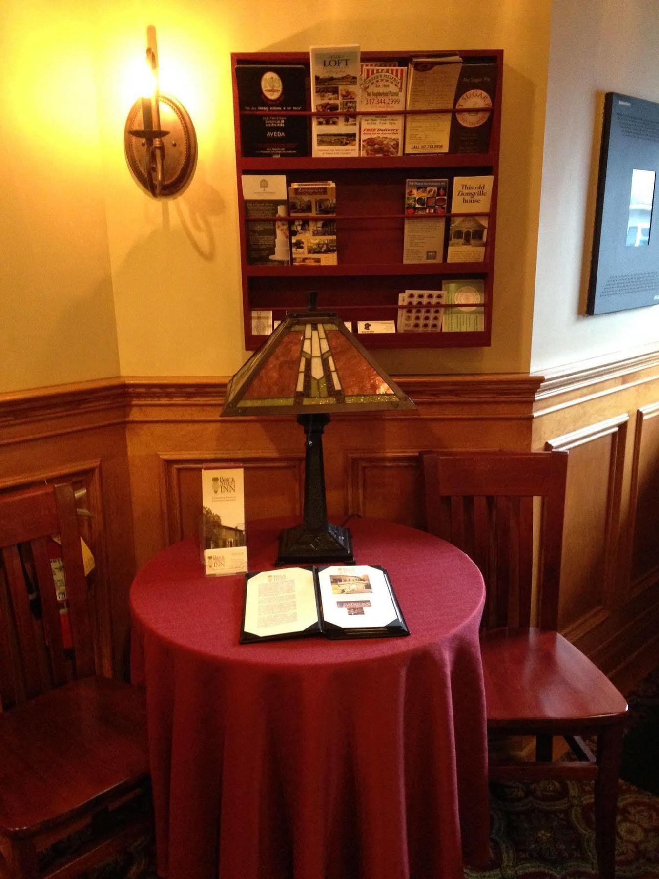Zionsville Brick Street Inn מראה חיצוני תמונה